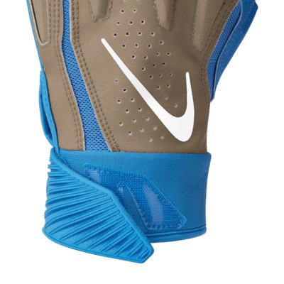 Nike D-Tack x Off-White™ Football Gloves. Nike.com